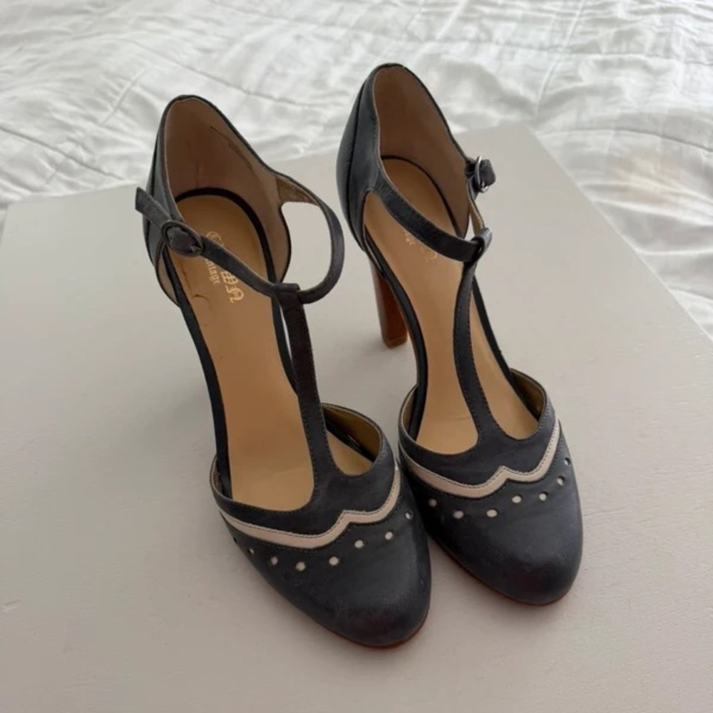 Women's T-Strap Leather Pumps in Black with Cream Trim